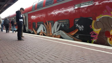 Graffiti Train - Photo by chOMSoldat - oms, kore (2013)