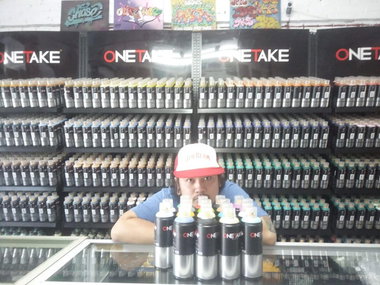 Graffiti Wall - Photo by charliefiel - Chaz