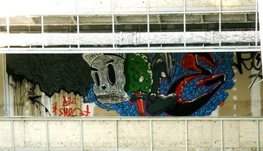 Graffiti Bombing in moscow - Photo by chebzone - ?????, aice