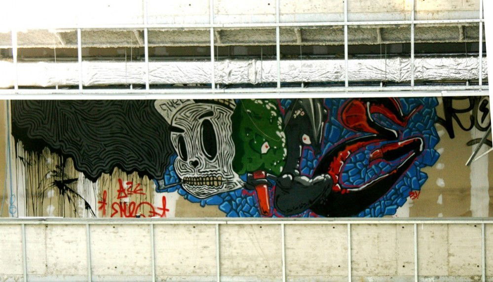 Graffiti Bombing in moscow - Photo by chebzone - ?????, aice