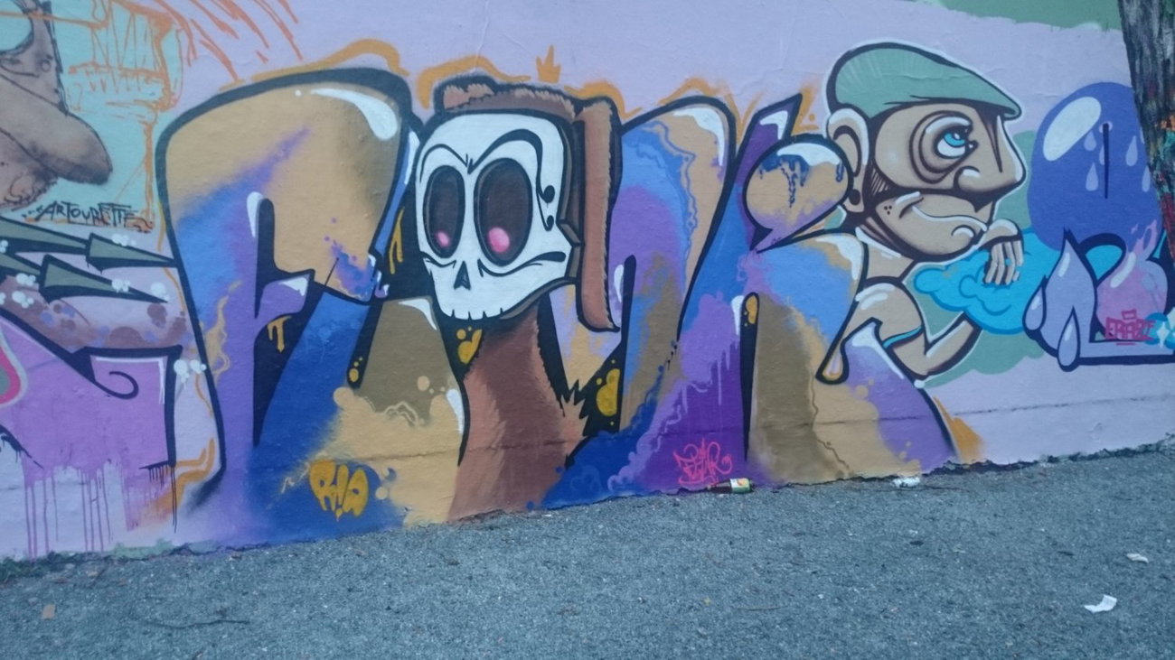 Graffiti Wall in Dresden - Photo by cheesy - flink