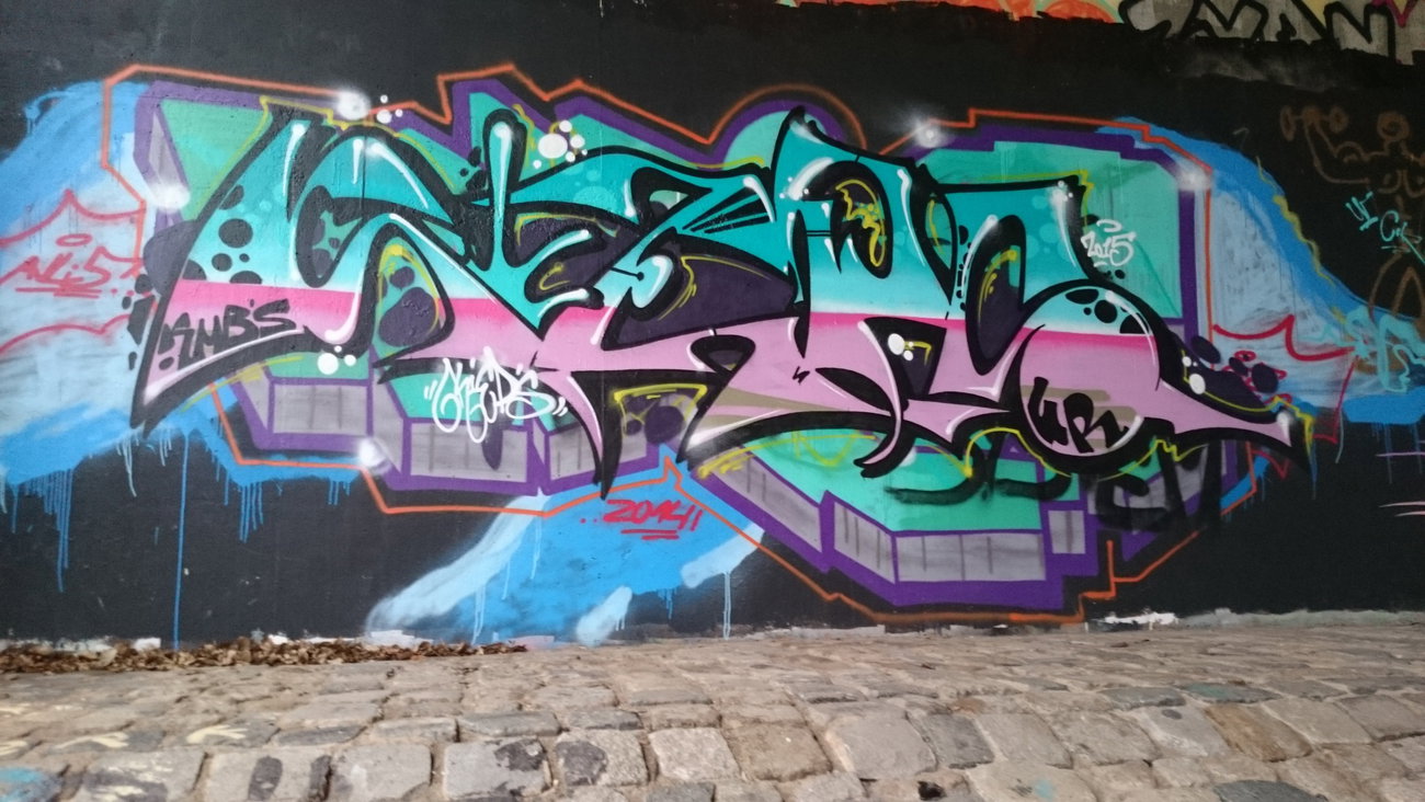 Graffiti Wall - Photo by cheesy - Kieps