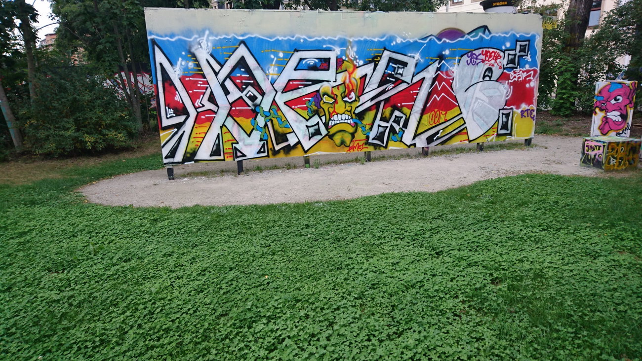 Graffiti Wall - Photo by cheesy - Horse