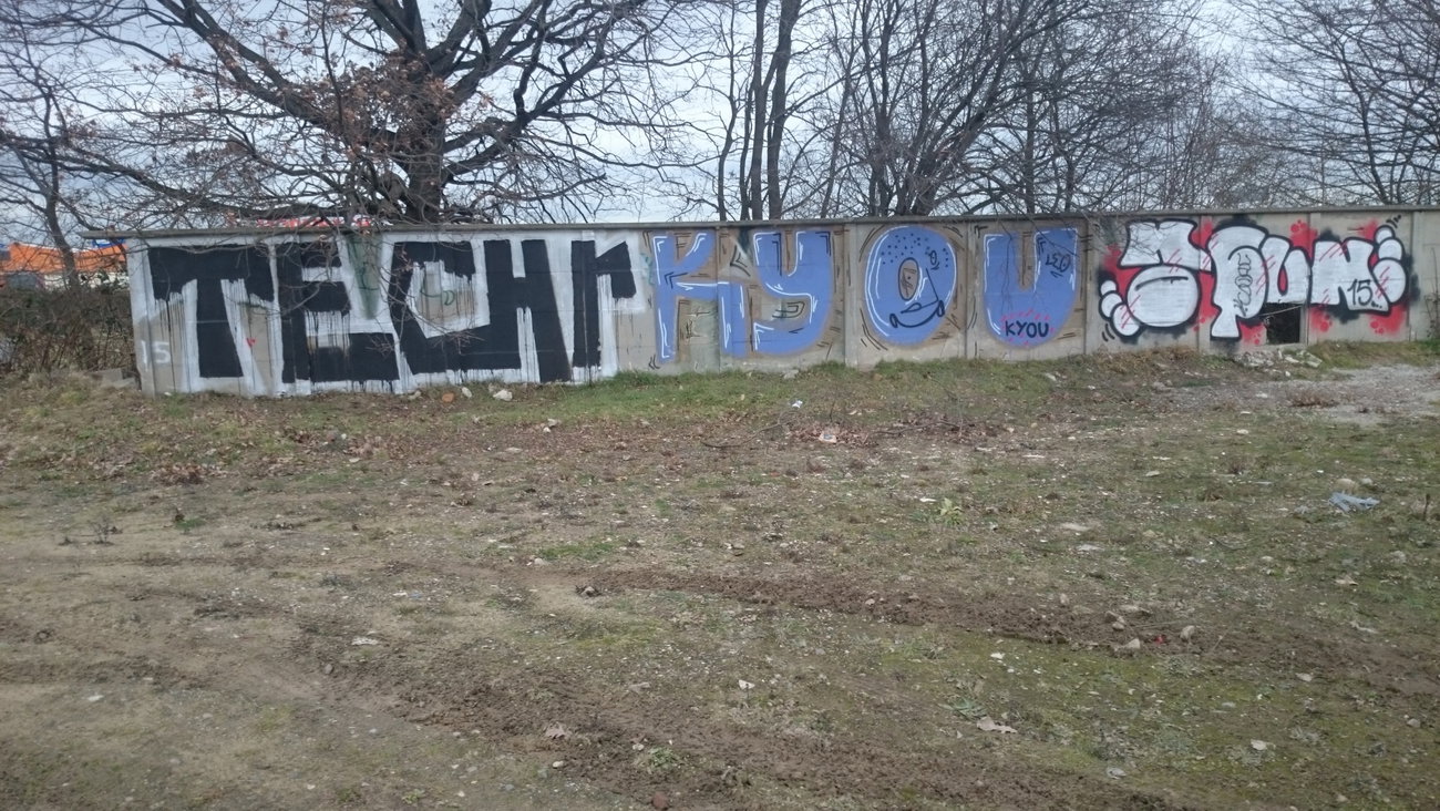 Graffiti Wall in Dresden - Photo by cheesy - Techr, kyou, nofun