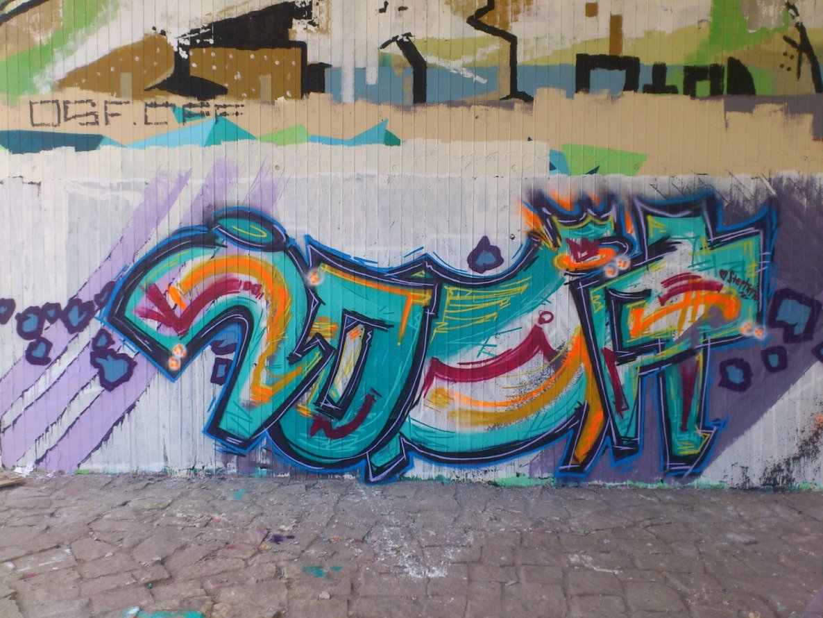 Graffiti Wall in Dresden - Photo by cheesy - vomit