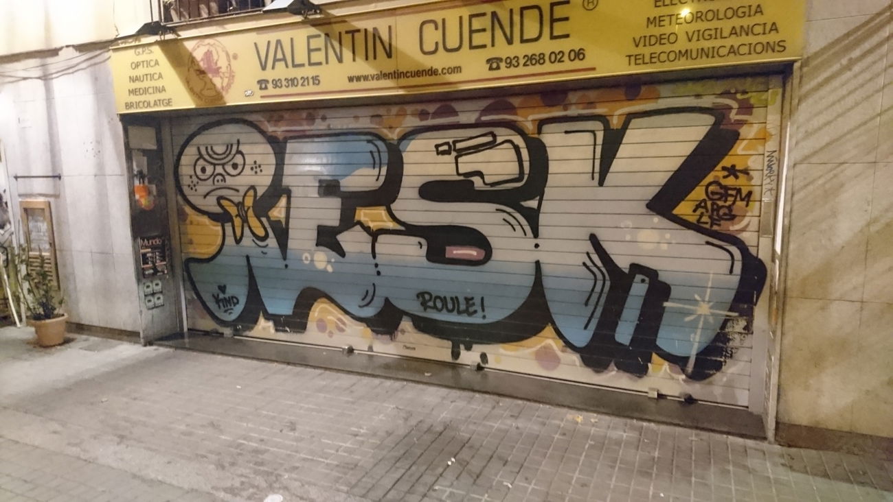 Graffiti Wall in Barcelona - Photo by cheesy - Iesk