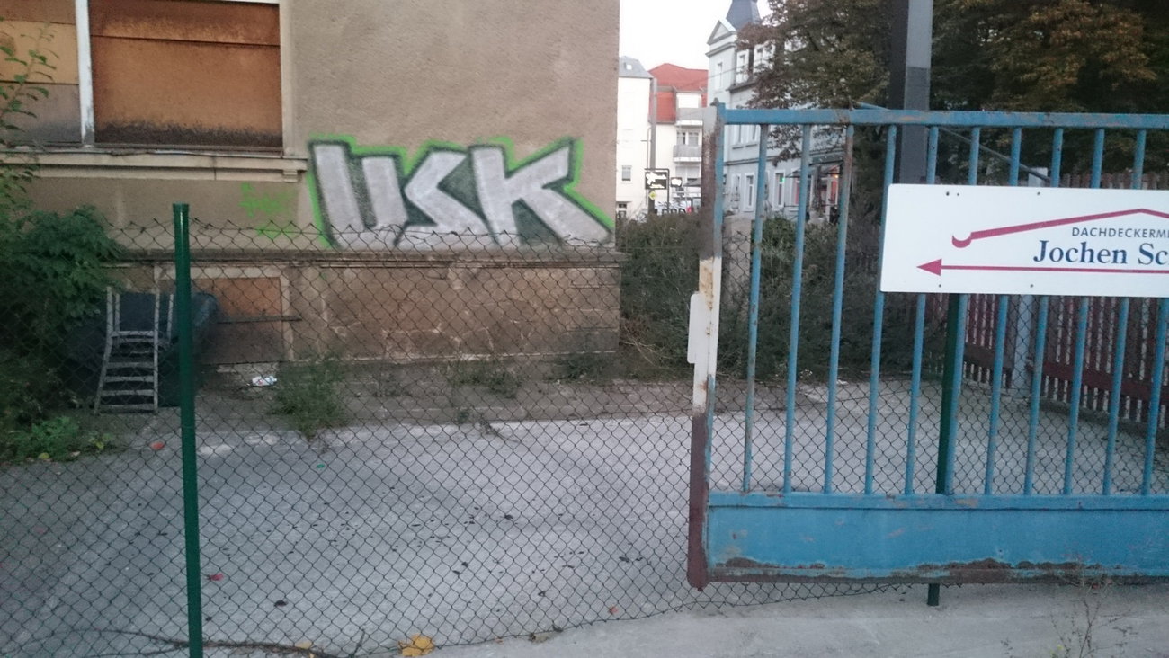 Graffiti Wall in Dresden - Photo by cheesy - Usk