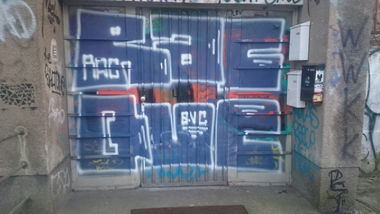 Graffiti Bombing in Dresden - Photo by cheesy - qvc, rac