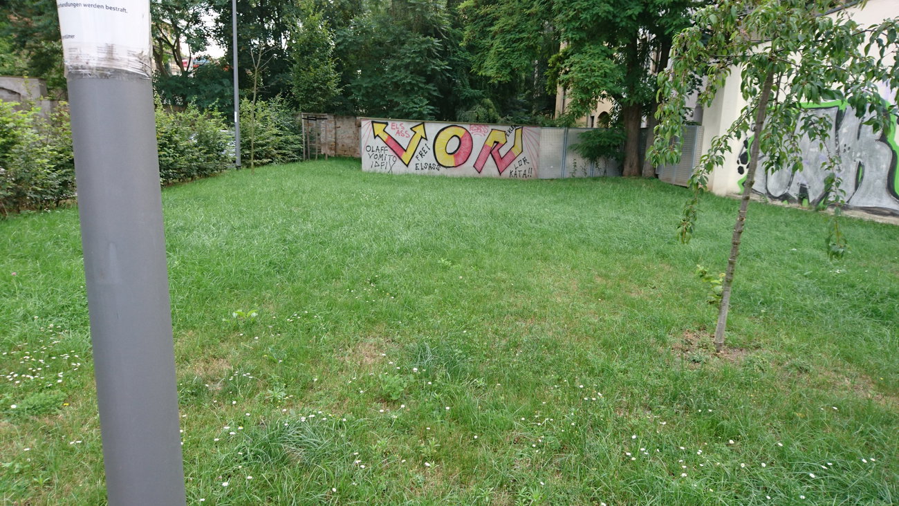 Graffiti Wall in Dresden - Photo by cheesy