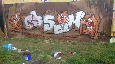 Graffiti Wall in Dresden - Photo by cheesy - casom