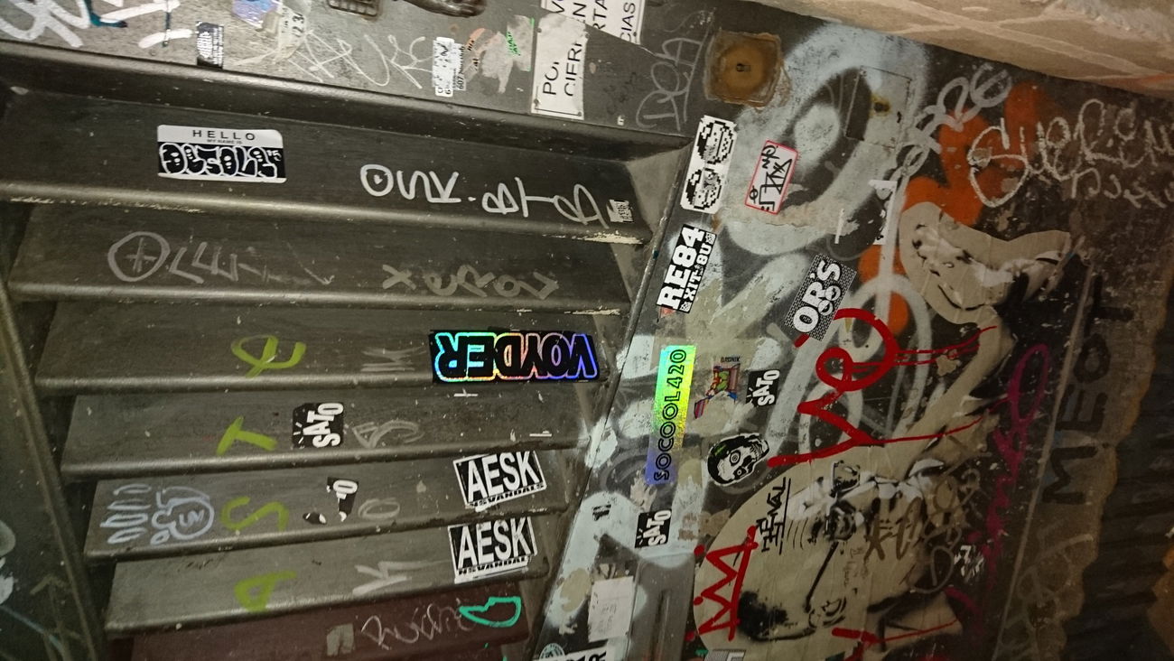 Graffiti Wall in Barcelona - Photo by cheesy - Voyder