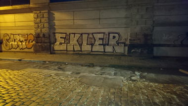 Graffiti Bombing in Dresden - Photo by cheesy - Ekler, von