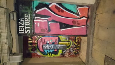 Graffiti Wall in Barcelona - Photo by cheesy - Fyl