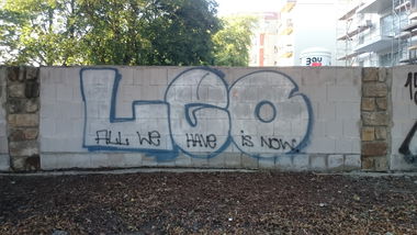 Graffiti Bombing in Dresden - Photo by cheesy - Leo