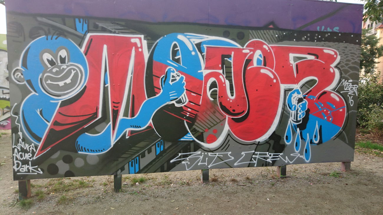 Graffiti Wall in Dresden - Photo by cheesy - Mozer