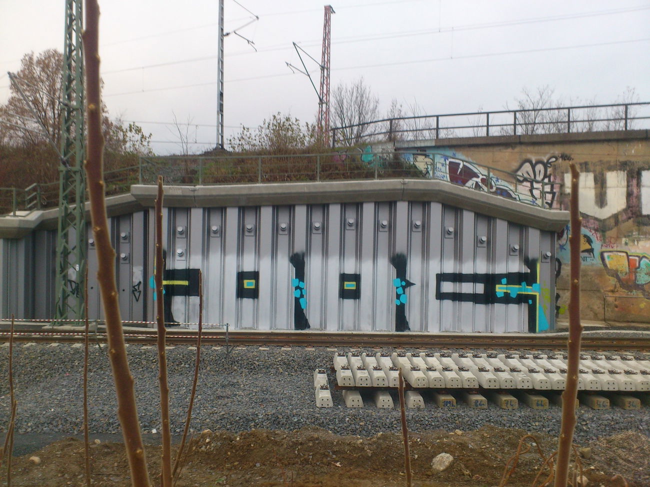 Graffiti Wall in Dresden - Photo by cheesy - DOE