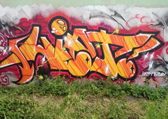 Graffiti Wall in Dresden - Photo by cheesy - wiet
