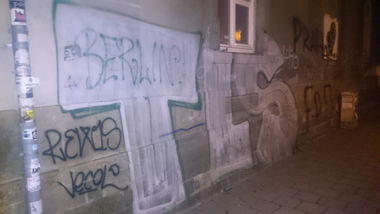 Graffiti Bombing in Dresden - Photo by cheesy - tls