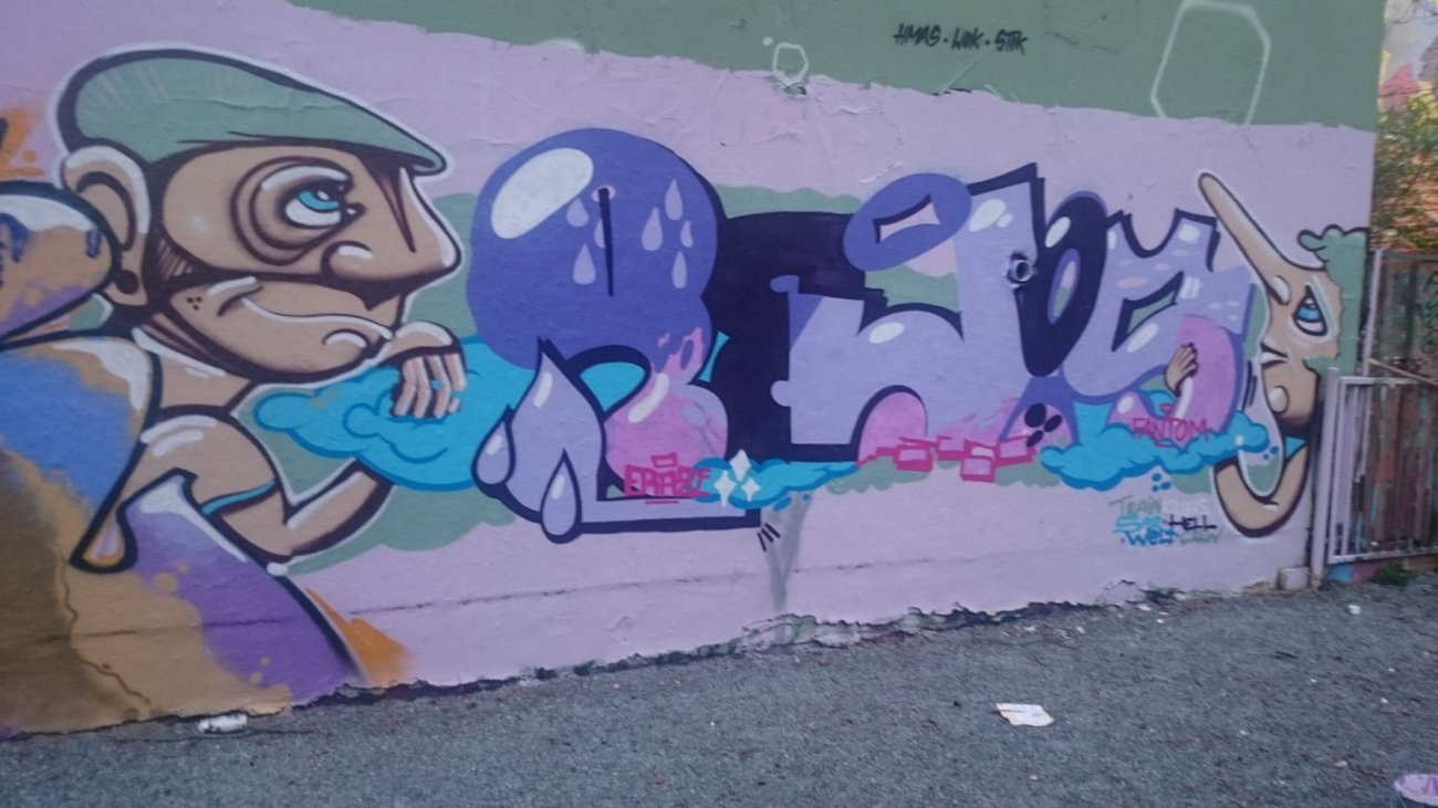 Graffiti Wall in dresden - Photo by cheesy - rewis