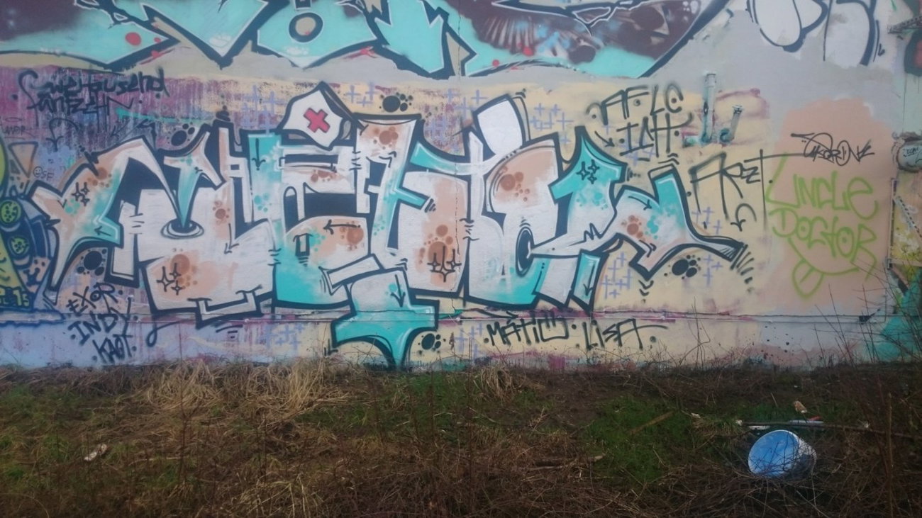 Graffiti Wall in Dresden - Photo by cheesy - arzt