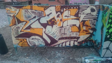 Graffiti Wall in Dresden - Photo by cheesy - zasu