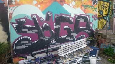 Graffiti Wall in Dresden - Photo by cheesy - yogs