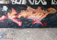 Graffiti Wall in Dresden - Photo by cheesy - kaput