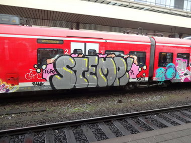 Graffiti Train - Photo by chef - stemp