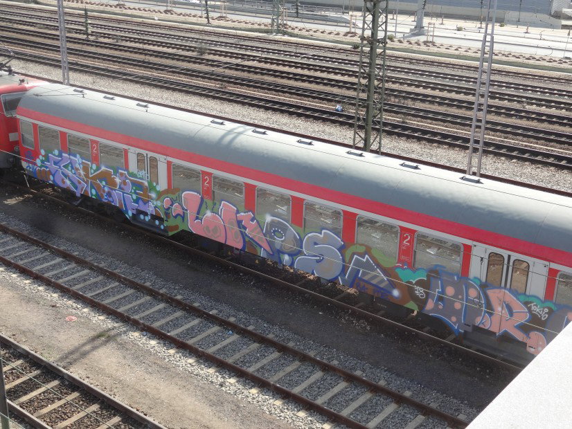 Graffiti Train - Photo by chef - ski, lips, ?