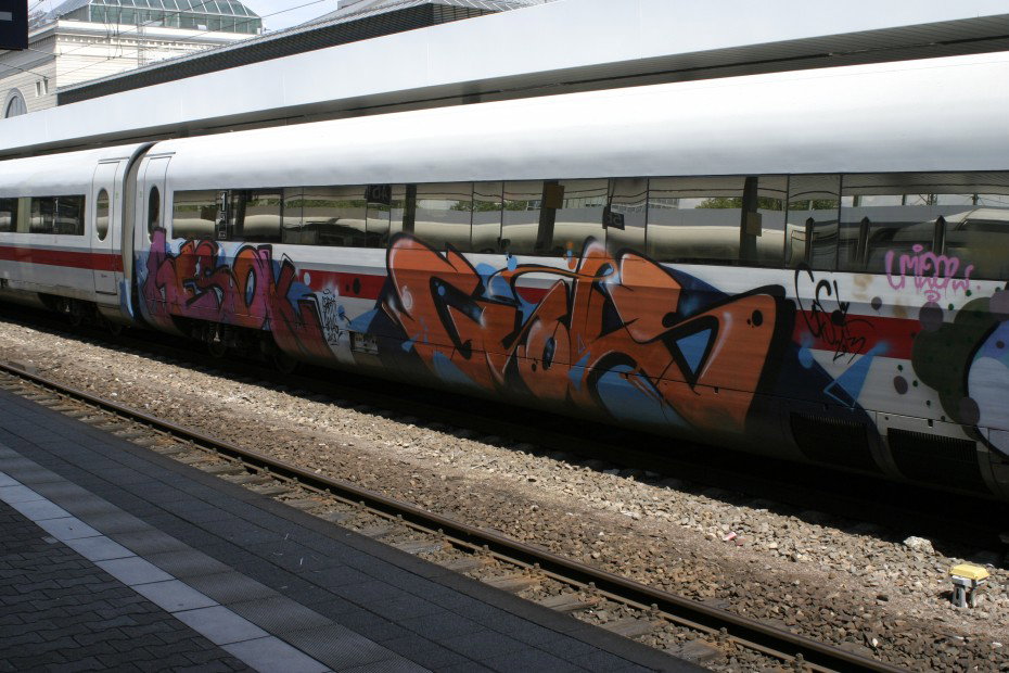 Graffiti Train - Photo by chef - gesok, gsoks