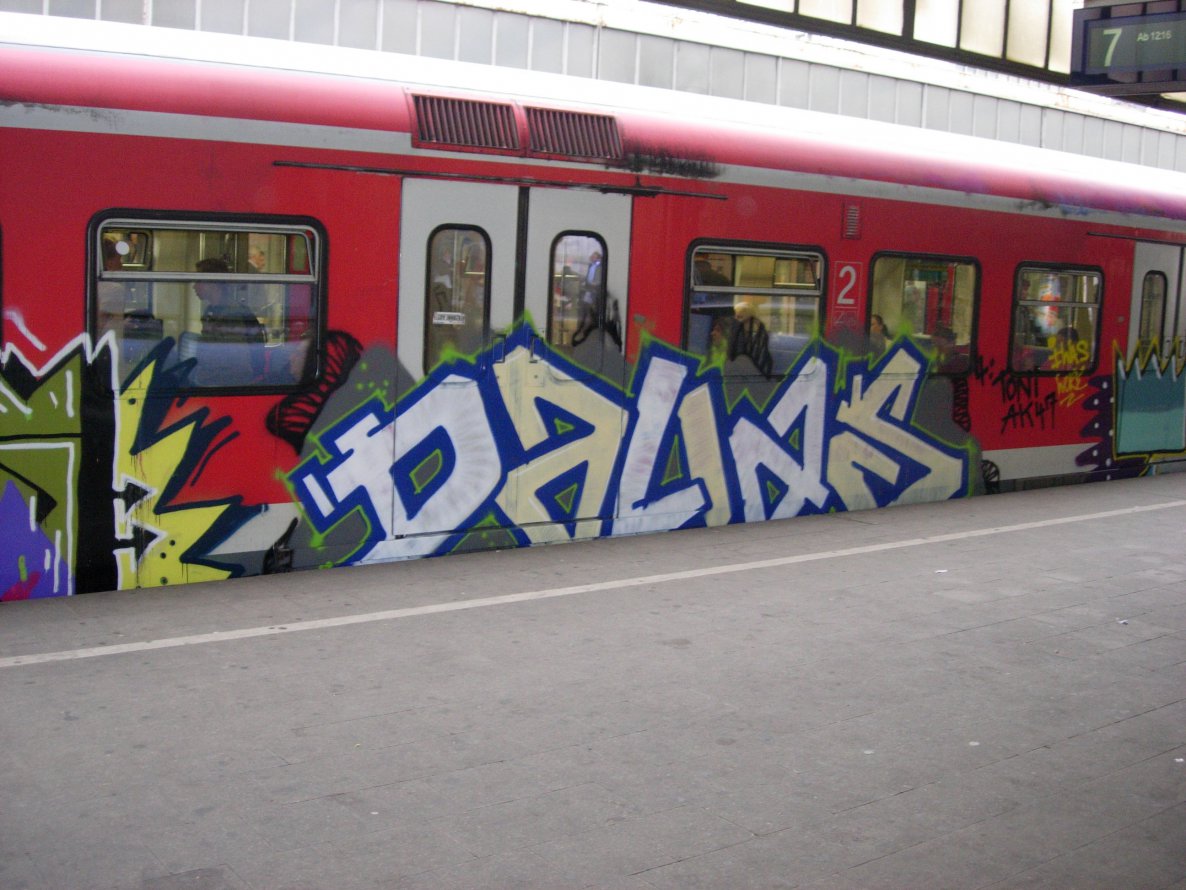 Graffiti Train - Photo by chef - dallas