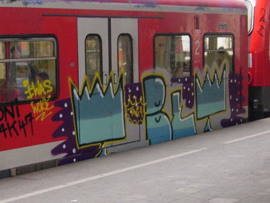 Graffiti Train - Photo by chef - tibet