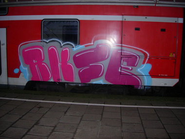 Graffiti Train - Photo by chef - akse
