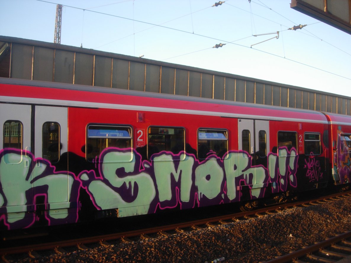 Graffiti Train - Photo by chef - smor