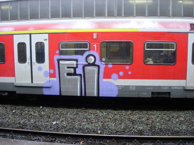 Graffiti Train - Photo by chef - ei