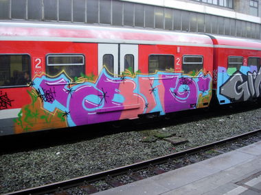 Graffiti Train - Photo by chef - bh