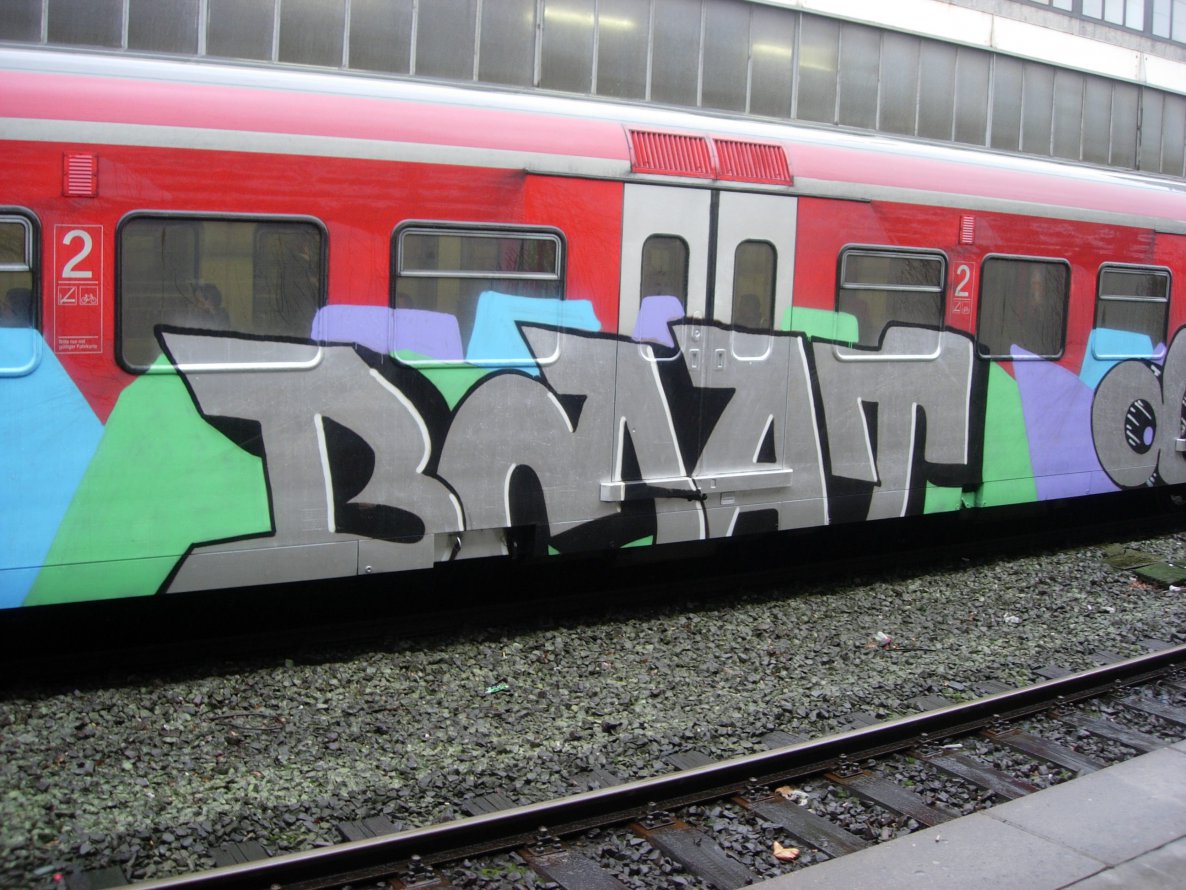 Graffiti Train - Photo by chef - beat