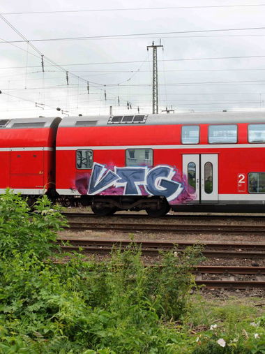 Graffiti Train - Photo by chef - vtg
