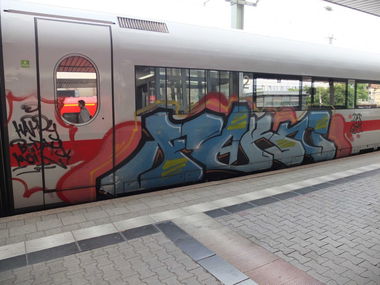 Graffiti Train - Photo by chef - fako