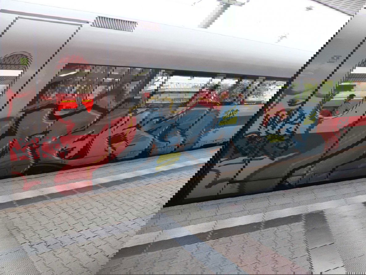 Graffiti Train - Photo by chef - fako