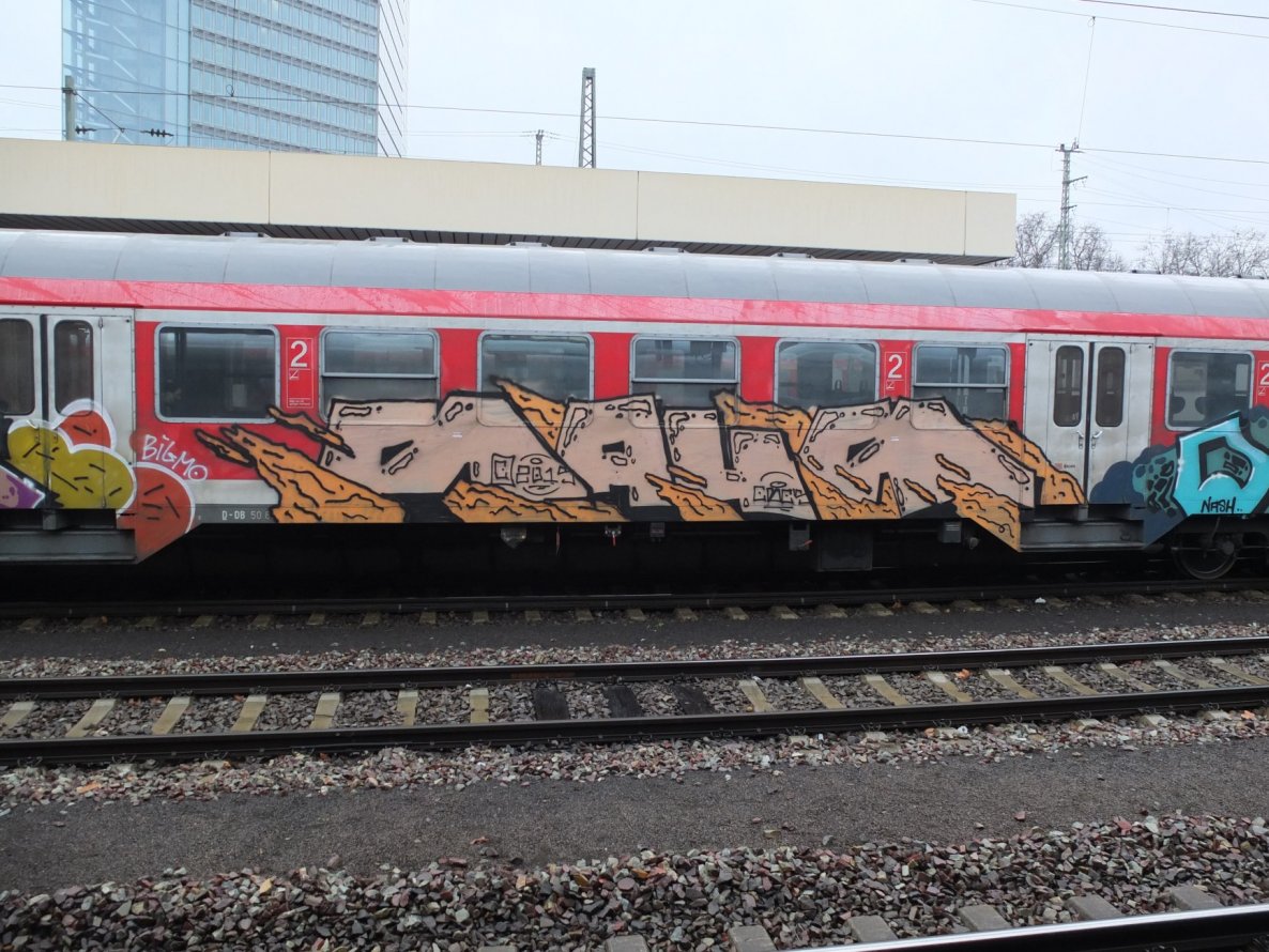 Graffiti Train - Photo by chef - raub