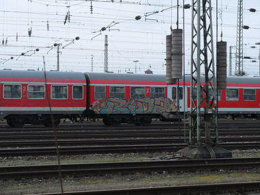 Graffiti Train - Photo by chef - bidz