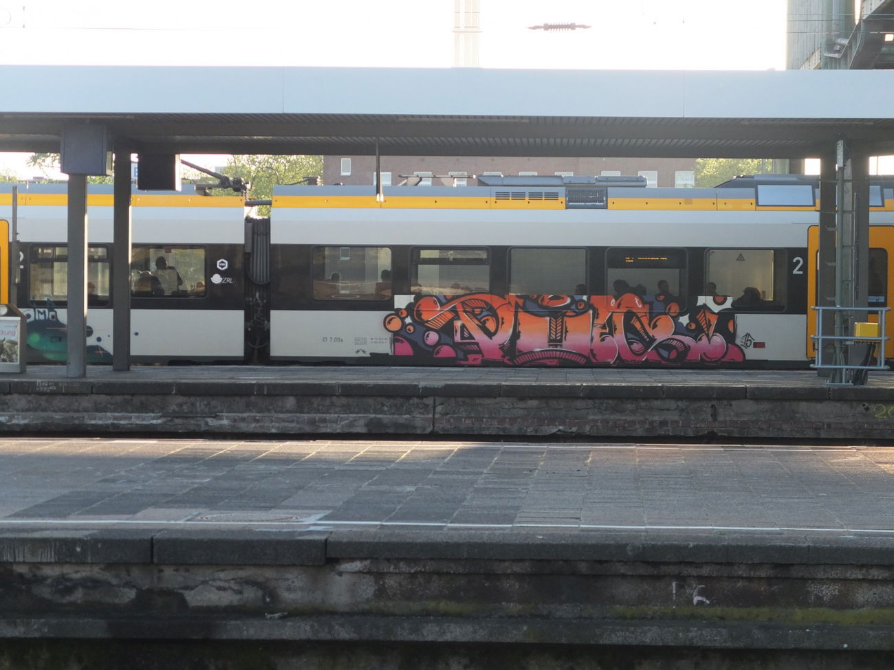 Graffiti Train - Photo by chef - puls