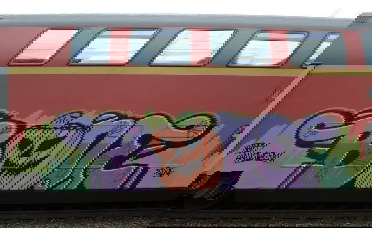 Graffiti Train - Photo by chek - bone