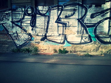 Graffiti Wall - Photo by cherryjoint