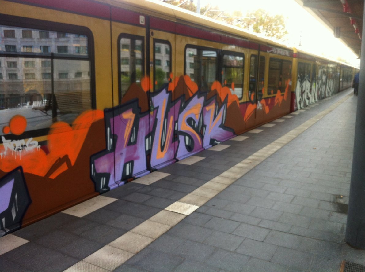 Graffiti Train in Berlin - Photo by chewbacca - Husk, Turo (2013)