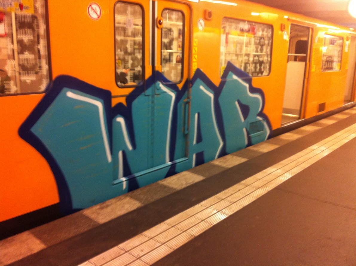 Graffiti Train - Photo by chewbacca