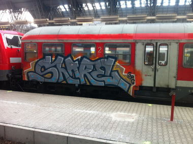 Graffiti Train in Frankfurt - Photo by chewbacca - Share, Task, Gpc (2014)