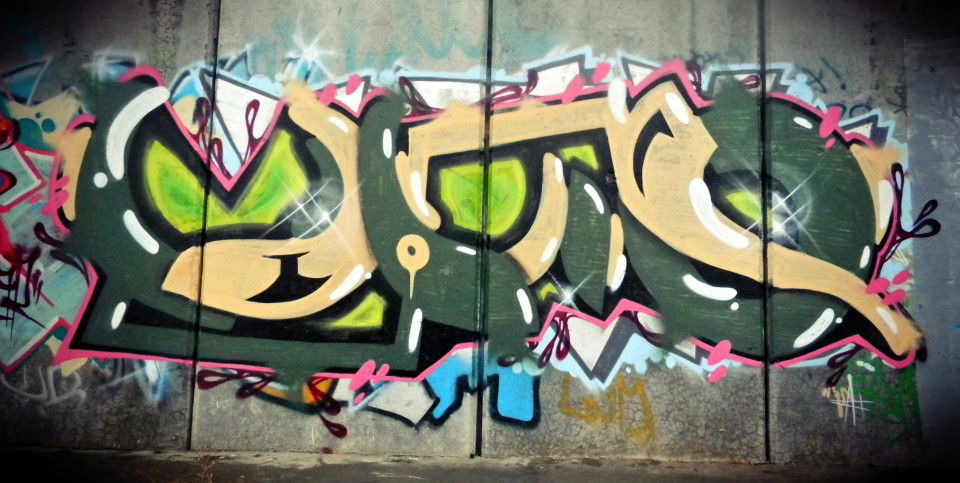 Graffiti Wall - Photo by chip - chip