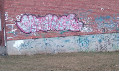 Graffiti Bombing in Vilnius - Photo by chunkey - bsf (2015)